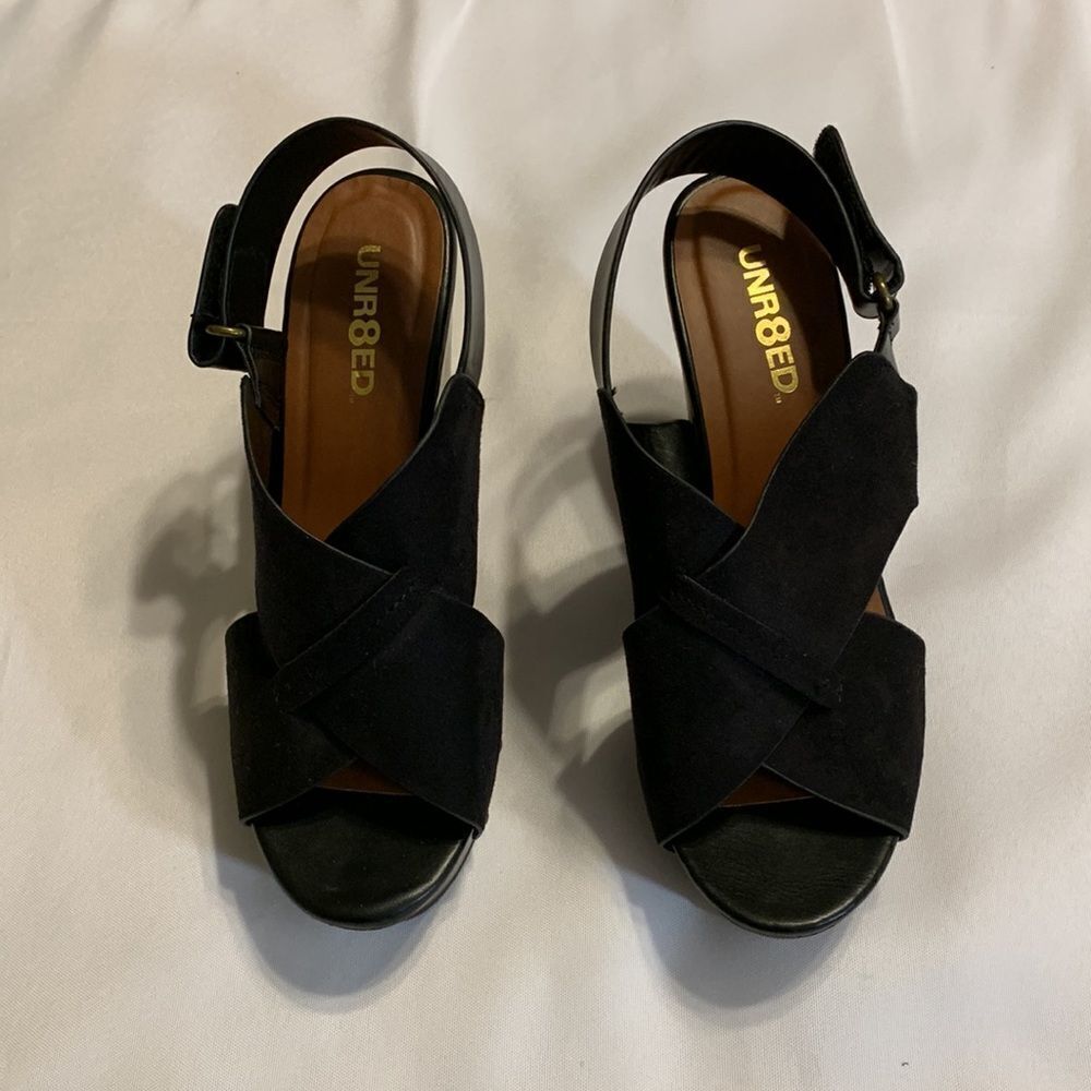 UNR8ED Size 10 black platform wedge shoes.  NEW never worn - Picture 2 of 9